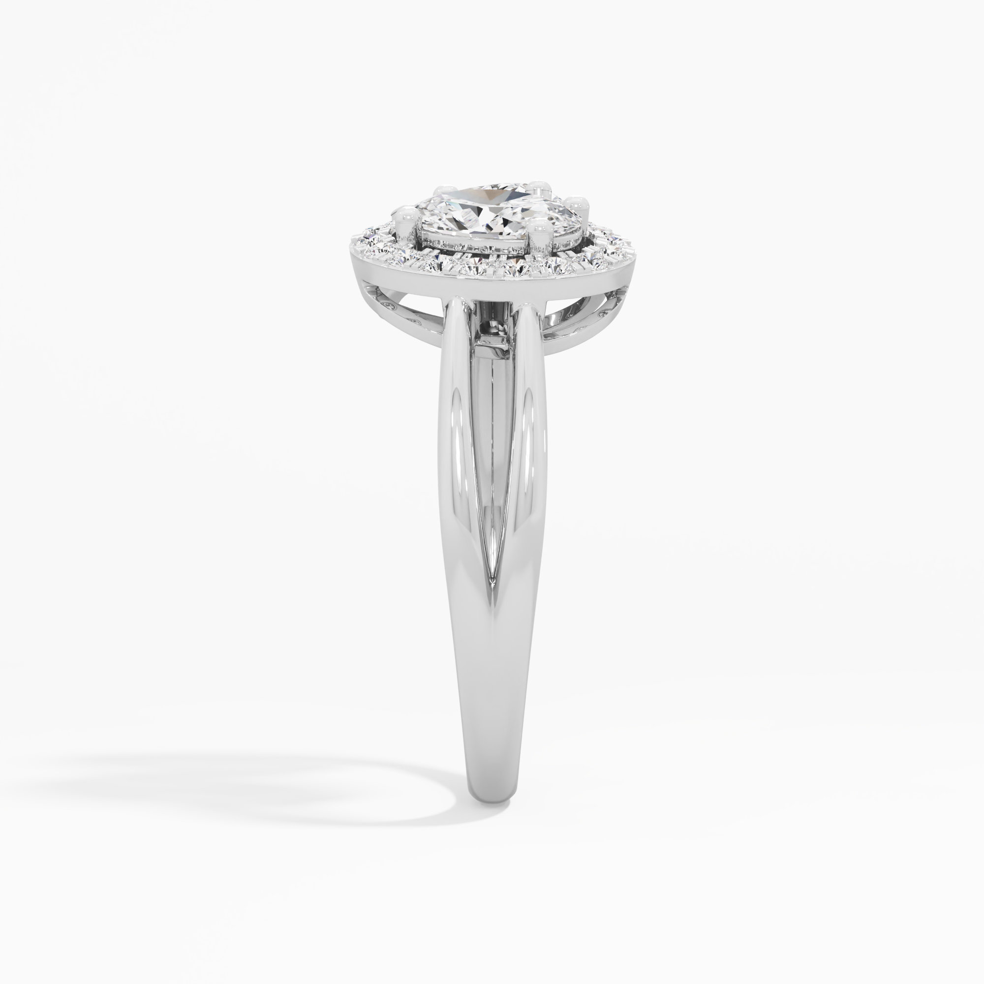 Linked Luster Diamond Ring